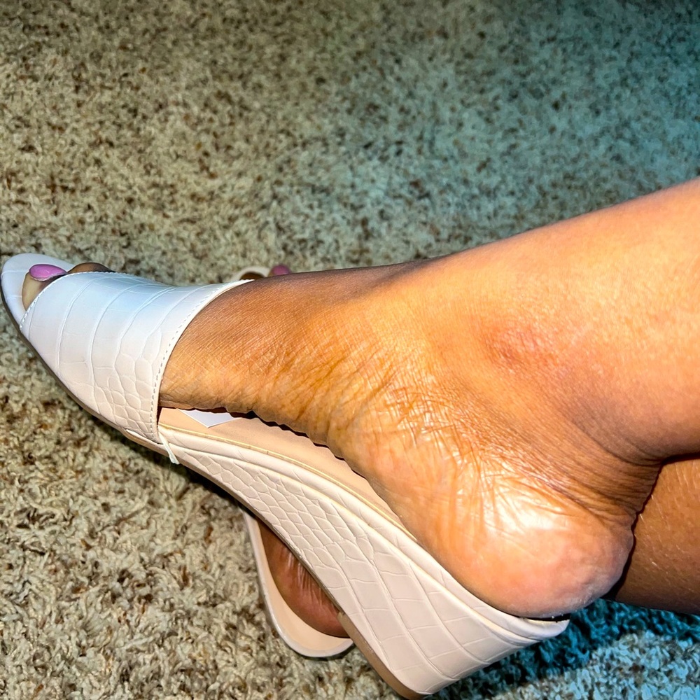 Ann Taylor Tan Summer Sandal